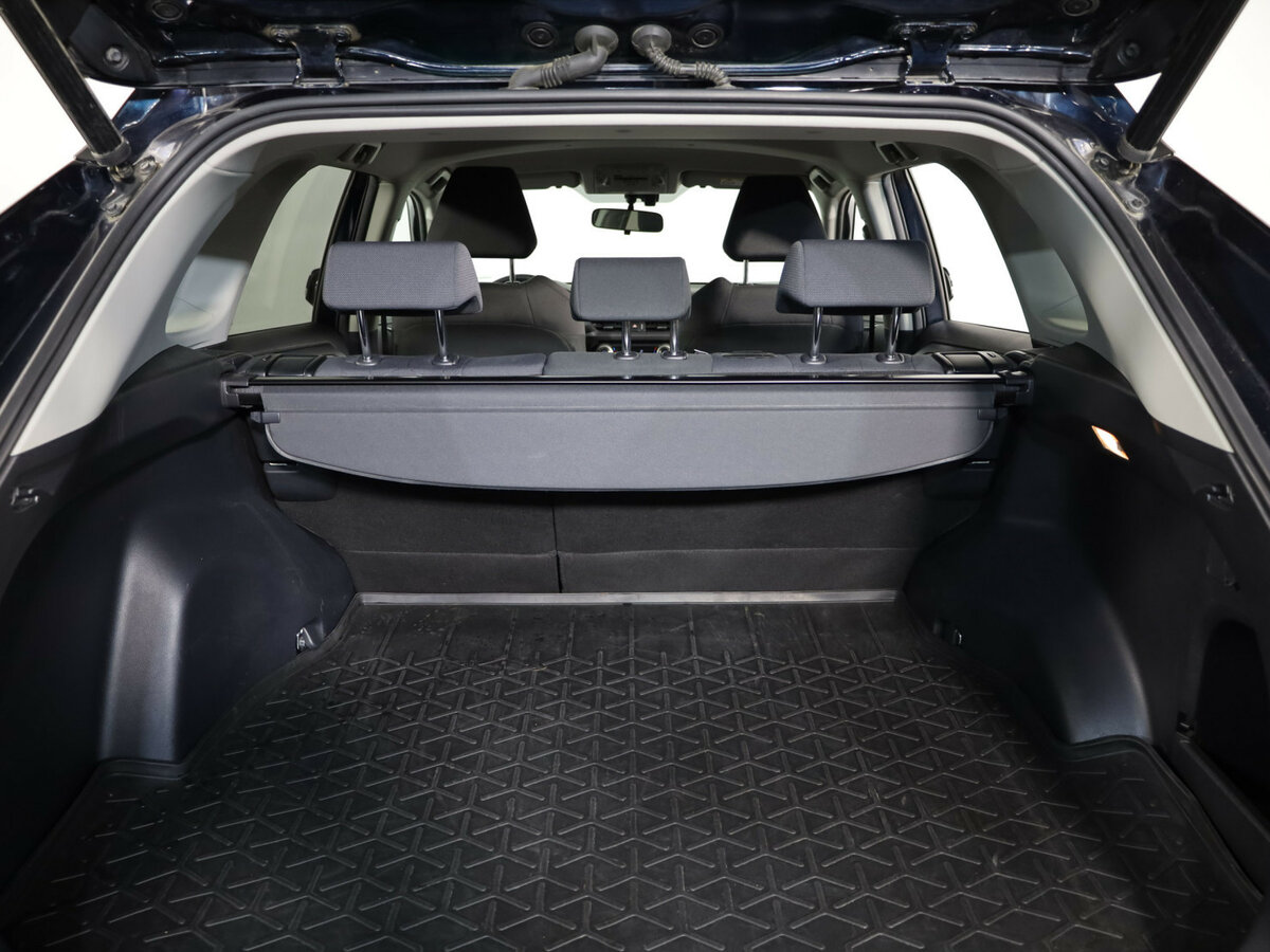 Б/У Тойота Рав4 2019 года. Фото: #17