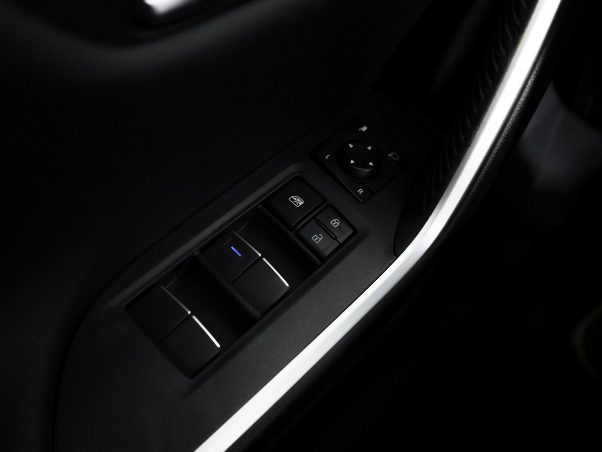 Б/У Тойота Рав4 2019 года. Фото: #24