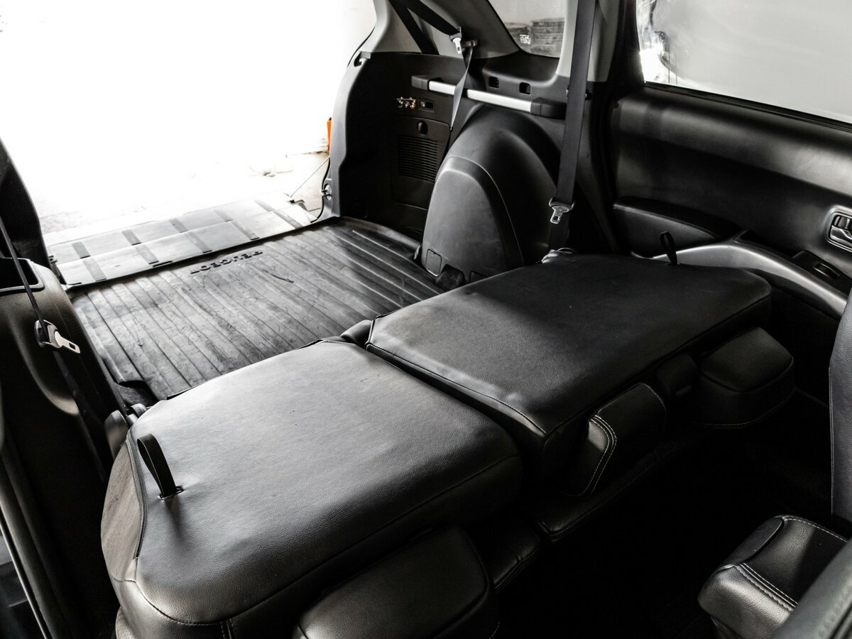 Б/У Пежо 4007 2008 года. Фото: #16