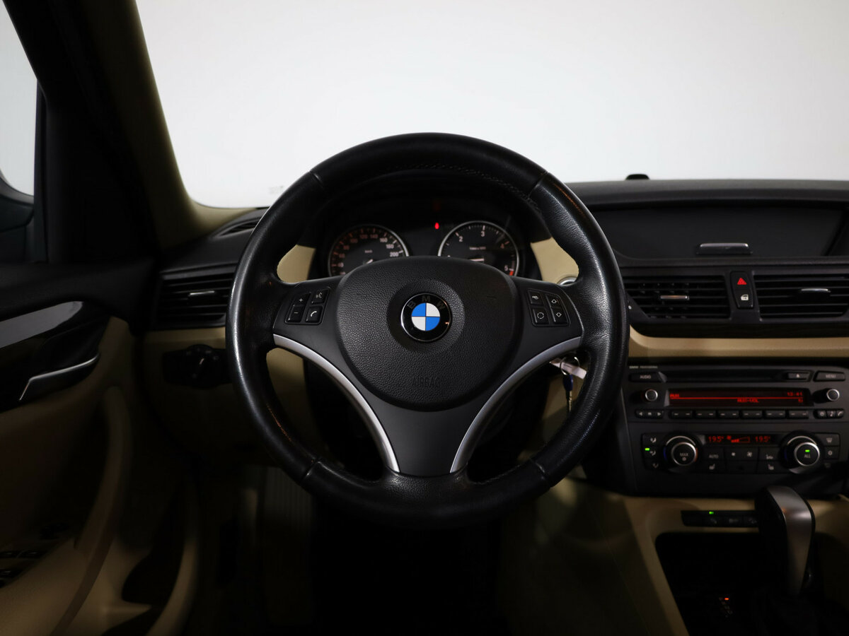 Б/У БМВ Икс1 2011 года. Фото: #6