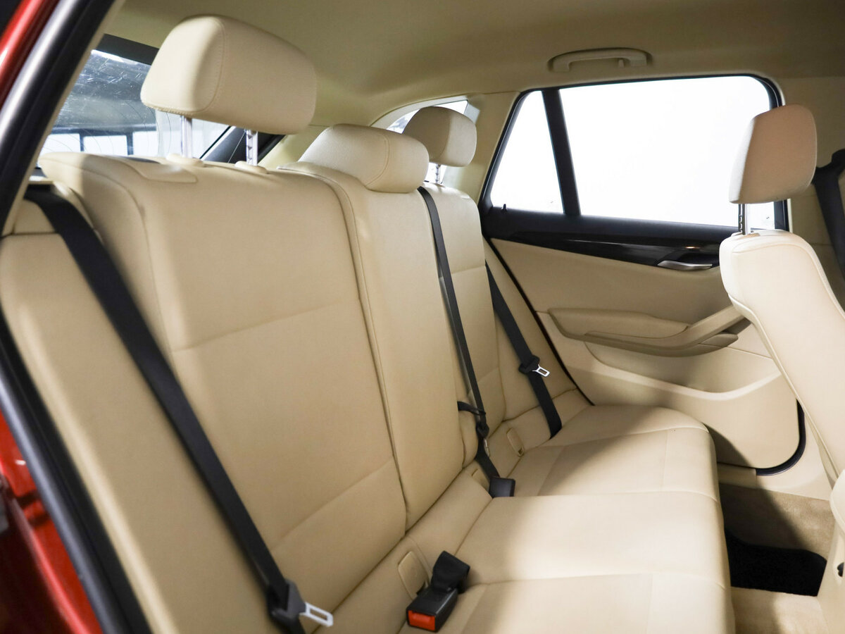 Б/У БМВ Икс1 2011 года. Фото: #10