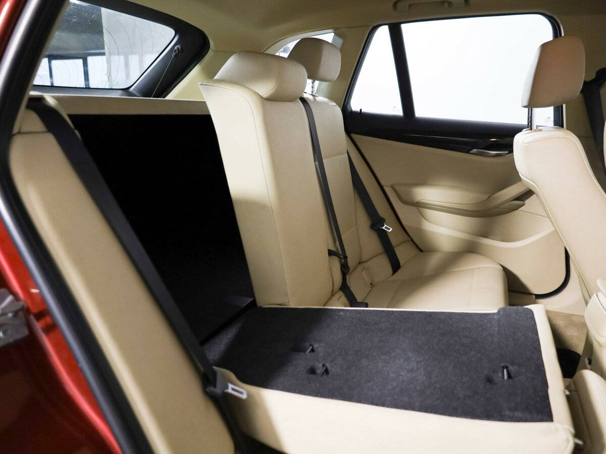 Б/У БМВ Икс1 2011 года. Фото: #11