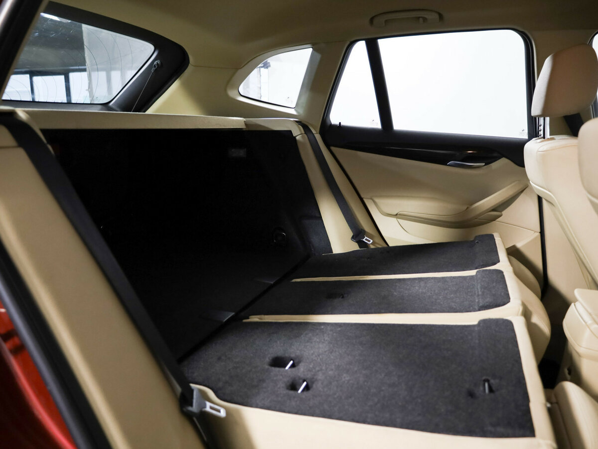 Б/У БМВ Икс1 2011 года. Фото: #12