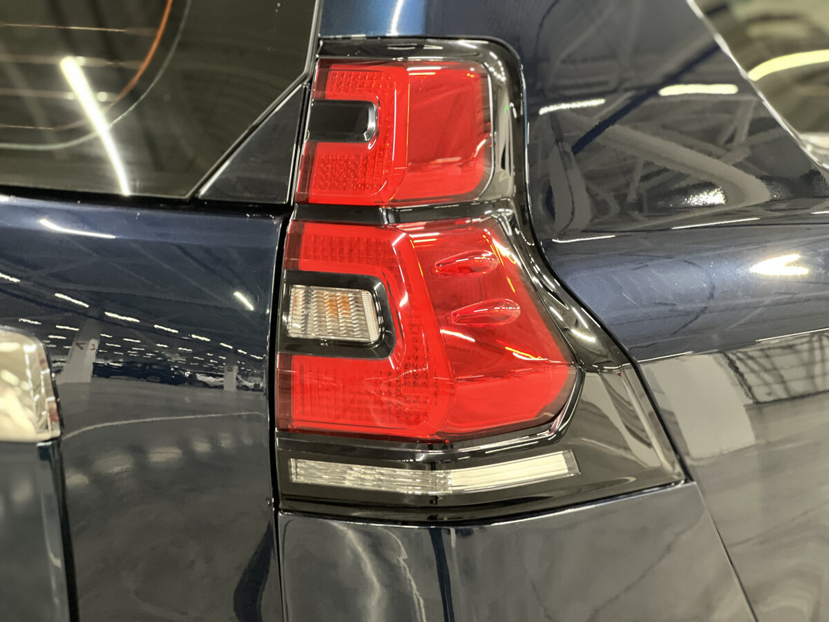 Б/У Тойота Лэнд Крузер Прадо 2017 года. Фото: #8