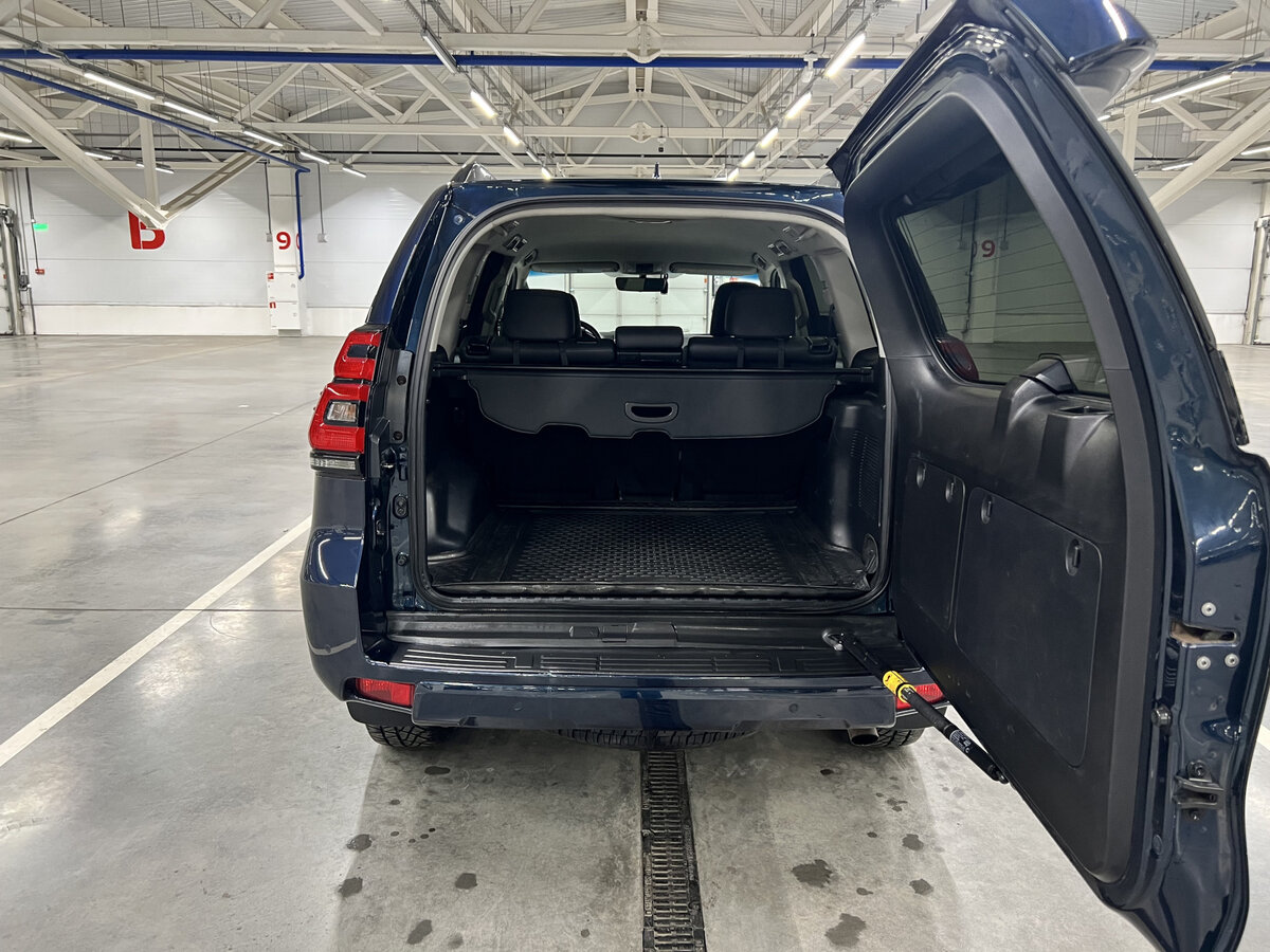 Б/У Тойота Лэнд Крузер Прадо 2017 года. Фото: #9