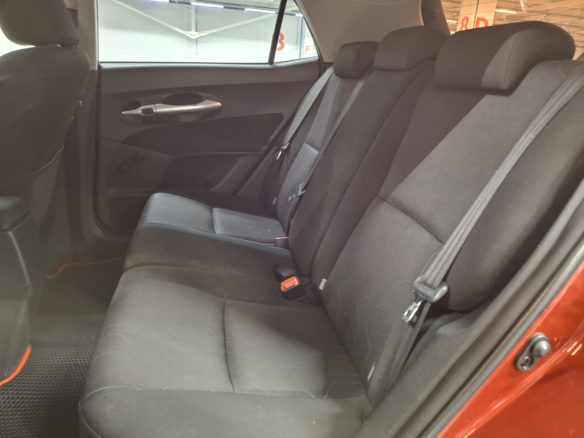 Б/У Тойота Аурис 2010 года. Фото: #11