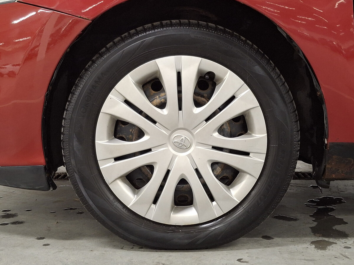 Б/У Тойота Аурис 2010 года. Фото: #16