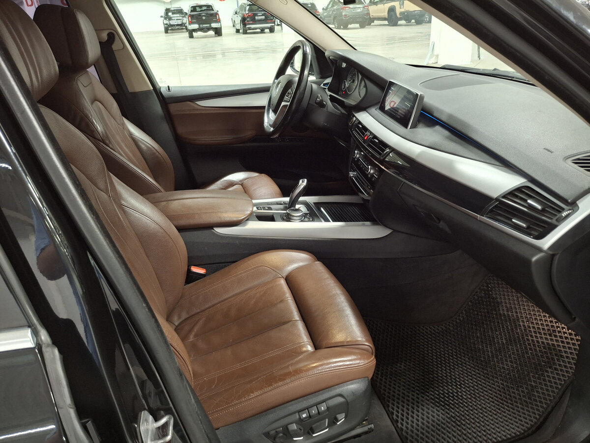 Б/У БМВ Икс5 2014 года. Фото: #10