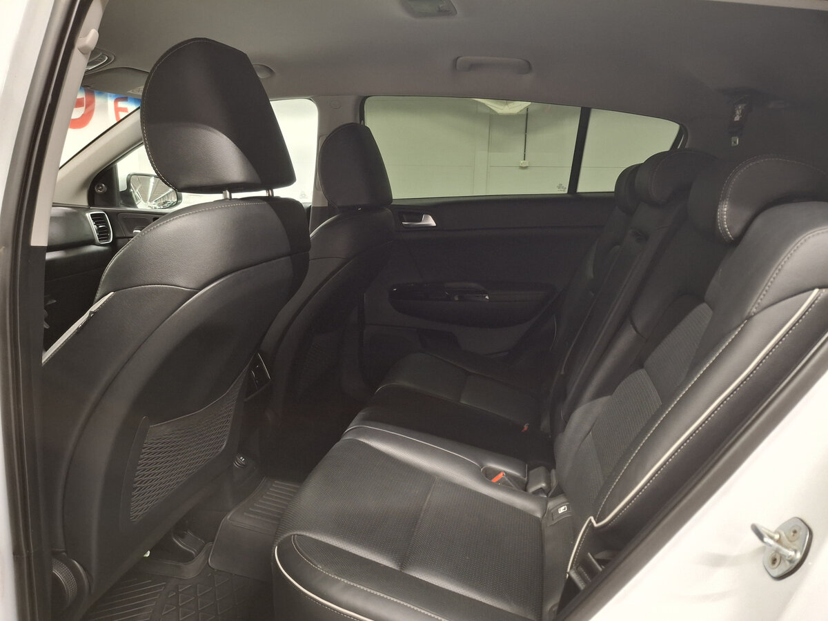 Б/У Киа Спортейдж 2021 года. Фото: #11