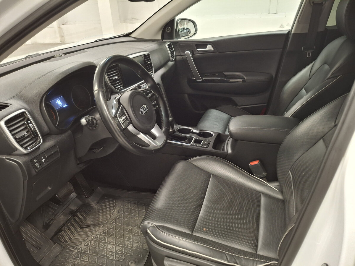 Б/У Киа Спортейдж 2021 года. Фото: #14