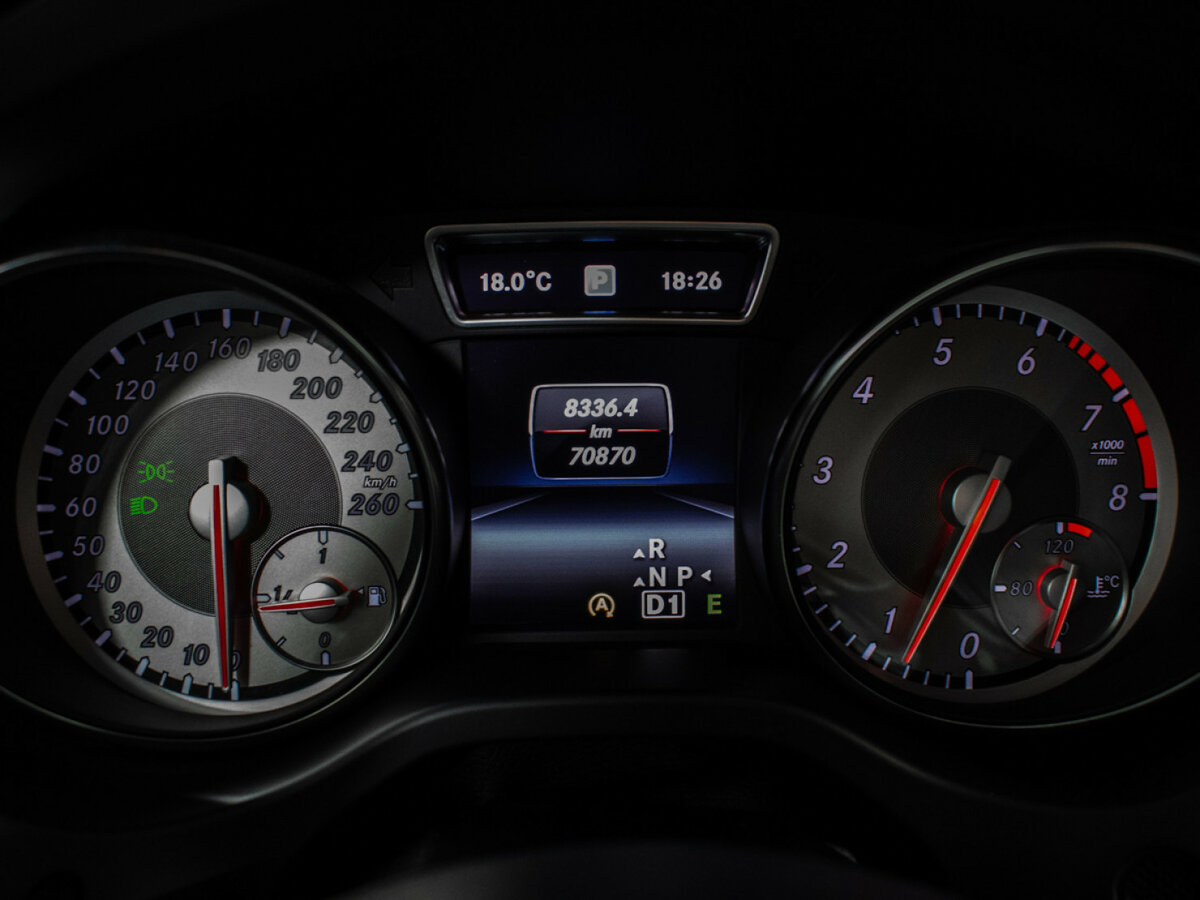 Б/У Мерседес-Бенц ГЛА 2015 года. Фото: #11