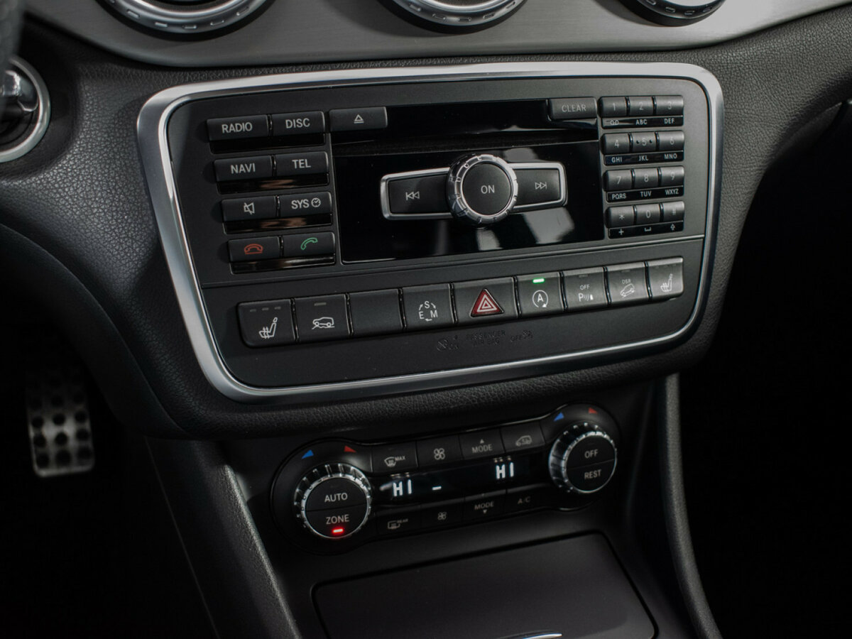 Б/У Мерседес-Бенц ГЛА 2015 года. Фото: #13