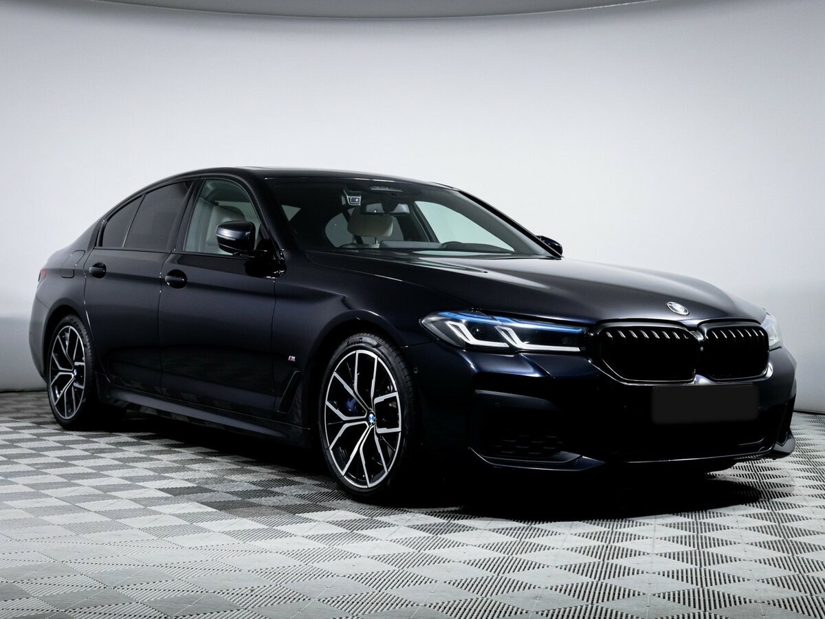 Б/У БМВ 5 серии 2020 года. Фото: #2