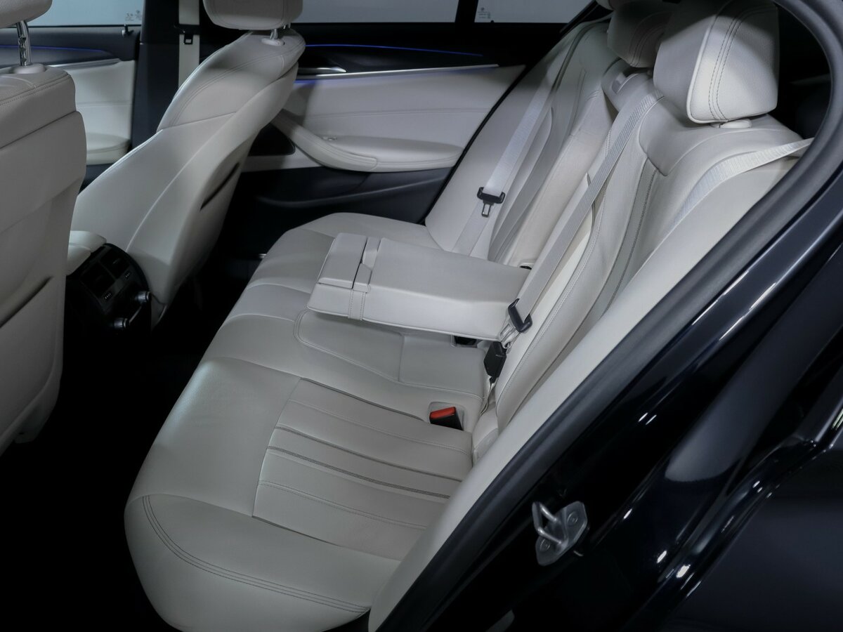 Б/У БМВ 5 серии 2020 года. Фото: #9