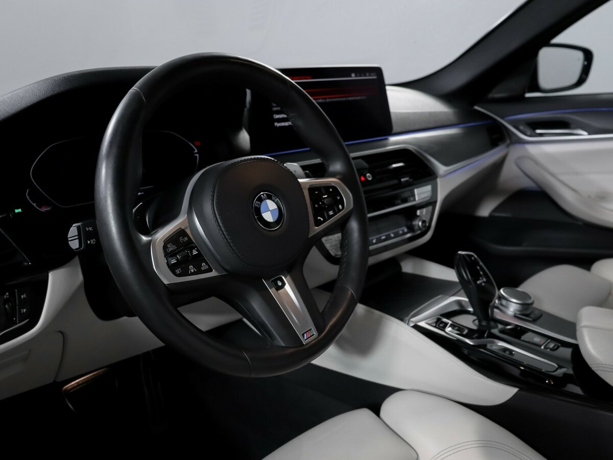 Б/У БМВ 5 серии 2020 года. Фото: #12