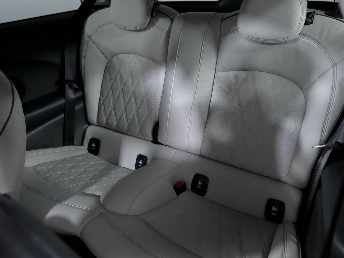 Б/У Мини Хэтч 2021 года. Фото: #7