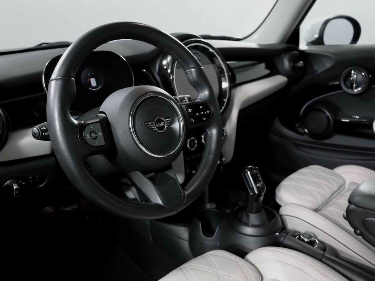 Б/У Мини Хэтч 2021 года. Фото: #10