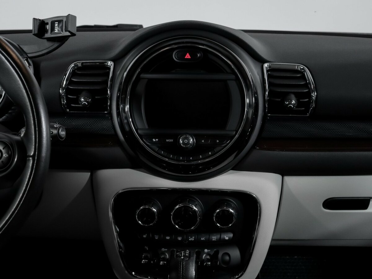 Б/У Мини Клубмэн 2017 года. Фото: #12