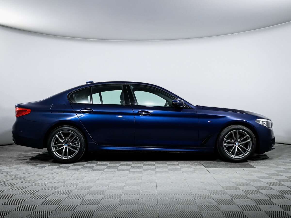 Б/У БМВ 5 серии 2018 года. Фото: #3
