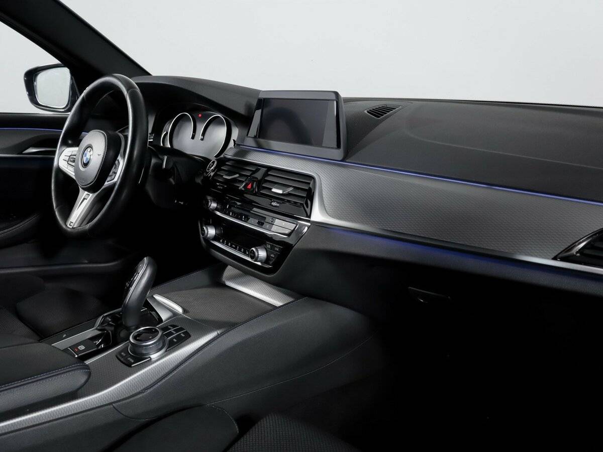 Б/У БМВ 5 серии 2018 года. Фото: #8