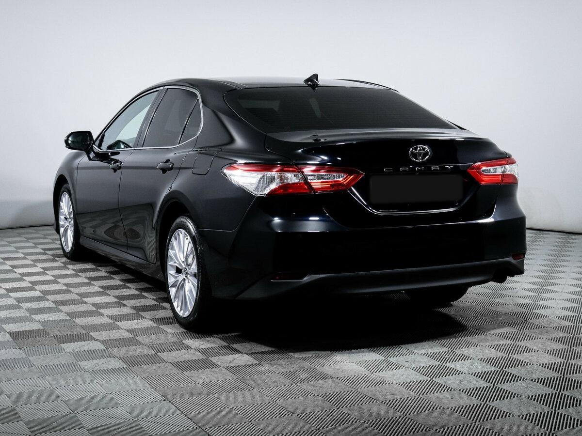 Б/У Тойота Камри 2019 года. Фото: #6