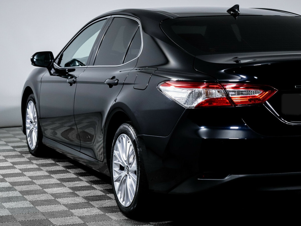 Б/У Тойота Камри 2019 года. Фото: #17