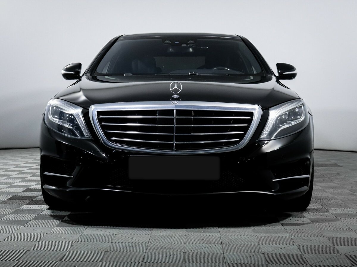 Б/У Мерседес-Бенц С-Класс 2015 года. Фото: #1