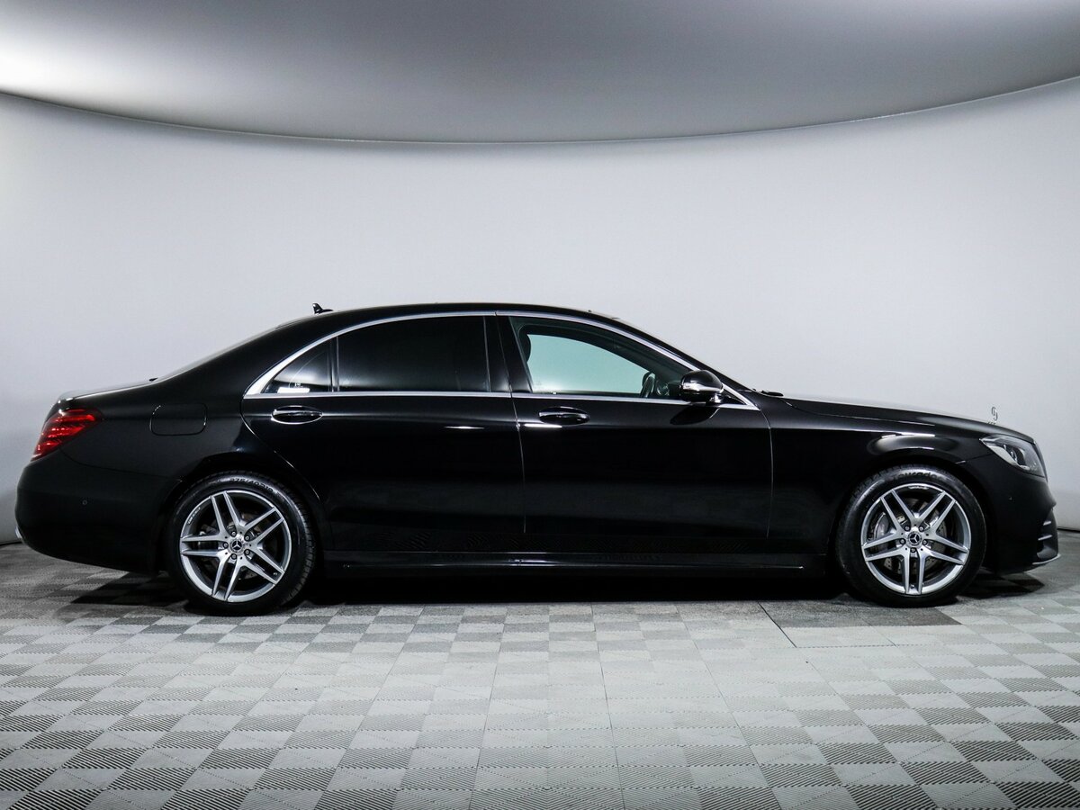 Б/У Мерседес-Бенц С-Класс 2018 года. Фото: #3