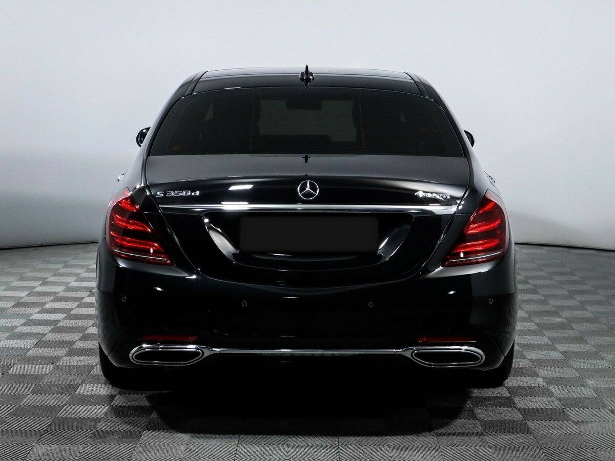 Б/У Мерседес-Бенц С-Класс 2018 года. Фото: #5