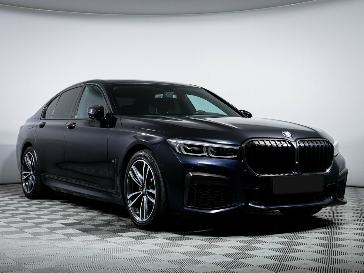 Б/У БМВ 7 серии 2021 года. Фото: #2