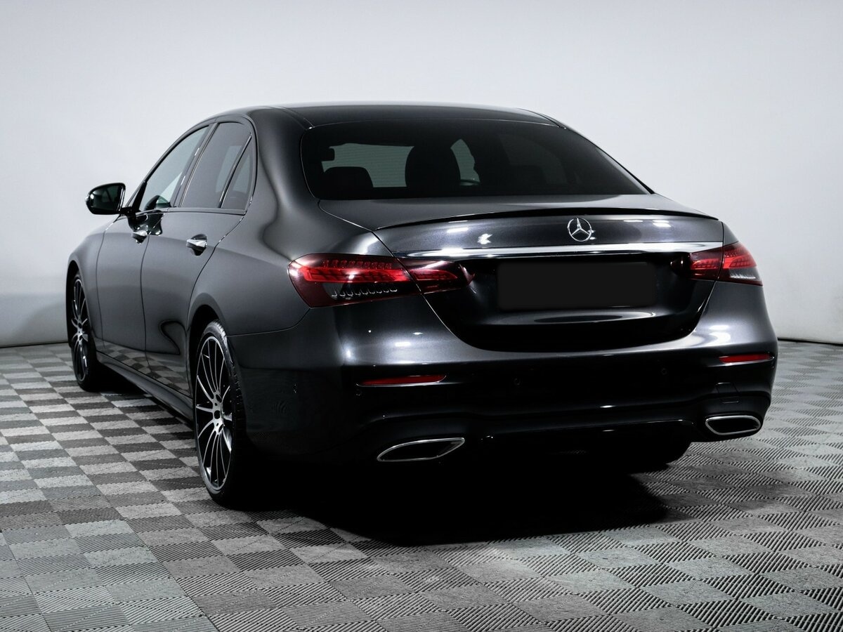 Б/У Мерседес-Бенц Е-Класс 2020 года. Фото: #6