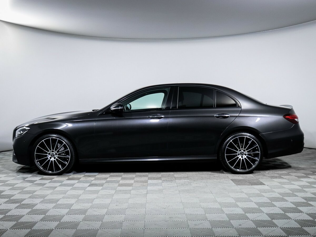 Б/У Мерседес-Бенц Е-Класс 2020 года. Фото: #7