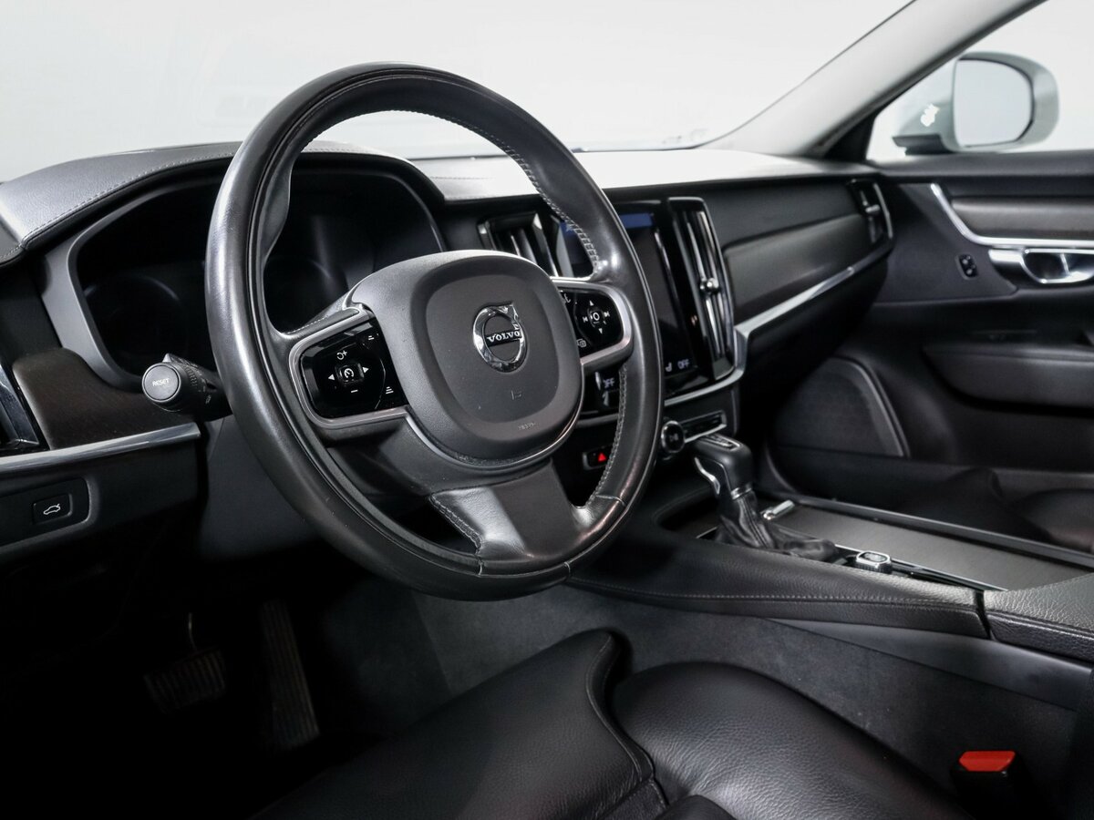 Б/У Вольво В90 Кросс Кантри 2019 года. Фото: #12