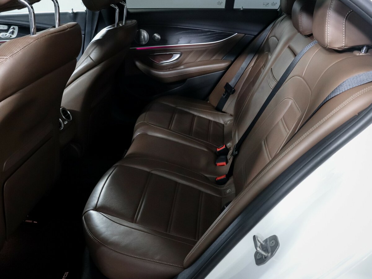 Б/У Мерседес-Бенц Е-Класс АМГ 2017 года. Фото: #9