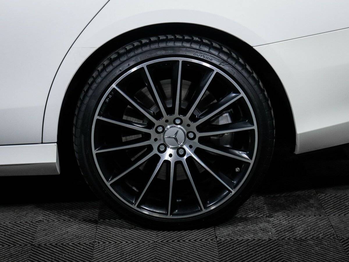 Б/У Мерседес-Бенц Е-Класс АМГ 2017 года. Фото: #13