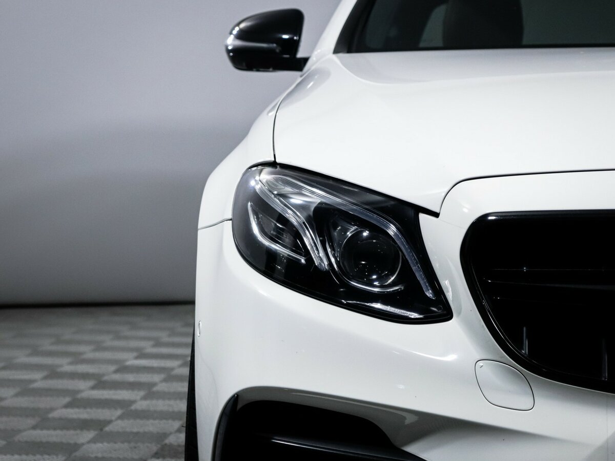 Б/У Мерседес-Бенц Е-Класс АМГ 2017 года. Фото: #16