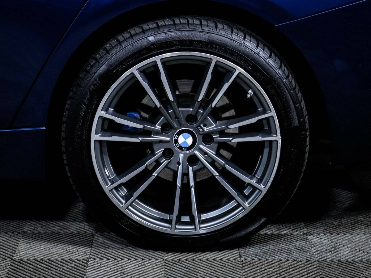 Б/У БМВ 3 серии 2018 года. Фото: #11