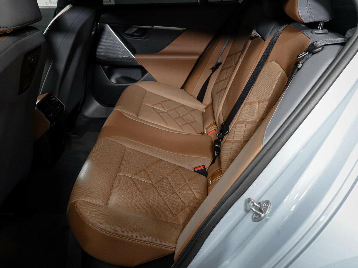 Б/У БМВ 5 серии 2023 года. Фото: #9