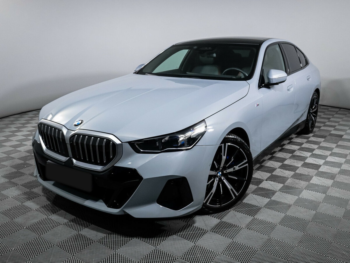 Б/У БМВ 5 серии 2023 года. Фото: #16