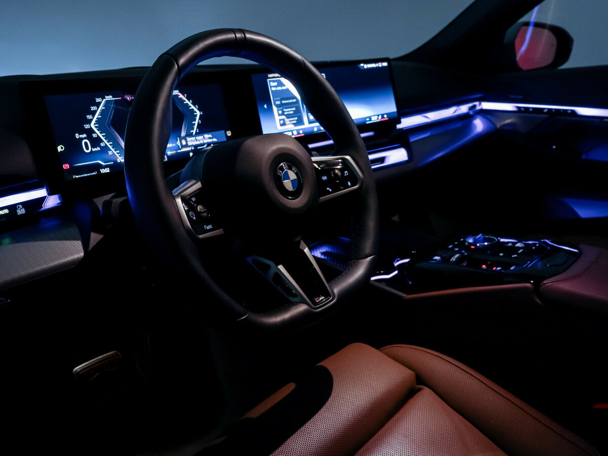 Б/У БМВ 5 серии 2023 года. Фото: #32