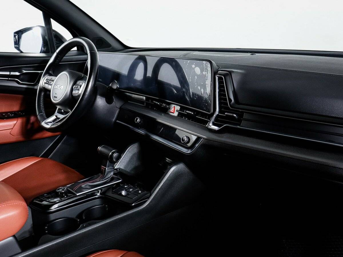 Б/У Киа Спортейдж 2022 года. Фото: #8