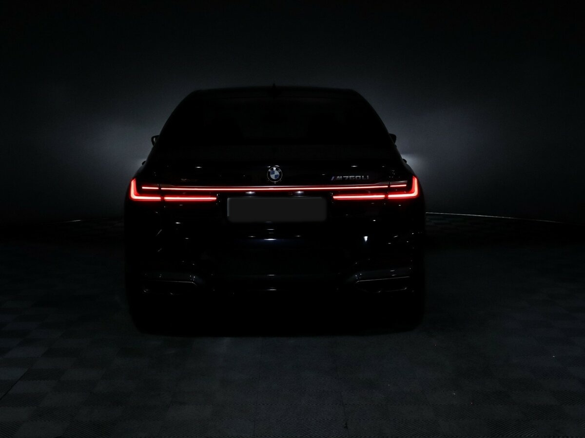 Б/У БМВ 7 серии 2021 года. Фото: #18