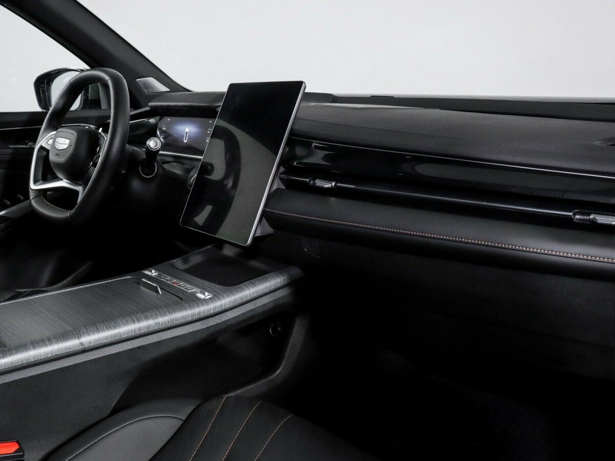 Б/У Джили Префейс 2024 года. Фото: #6