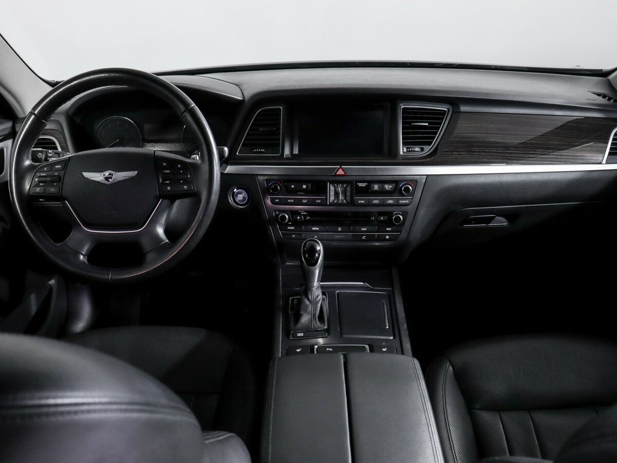 Б/У Хендай Генезис 2016 года. Фото: #9