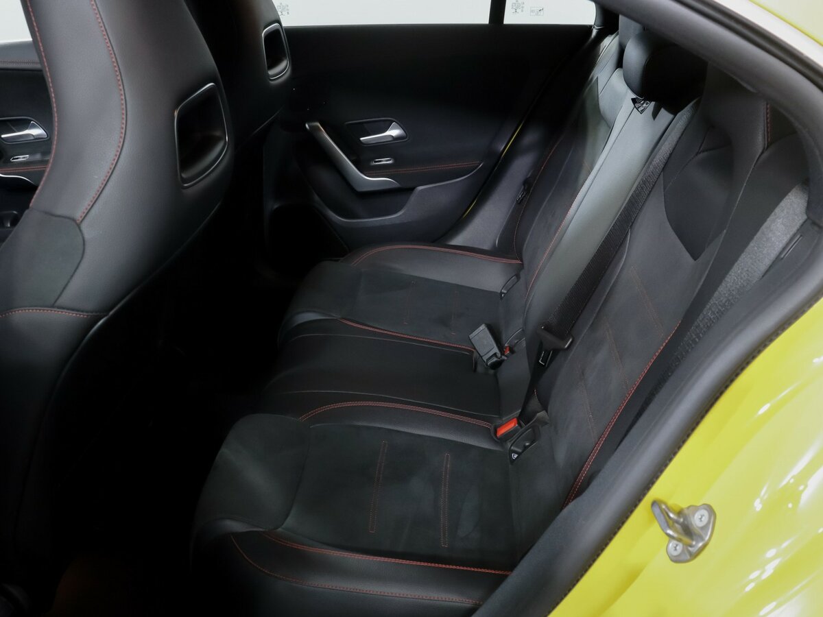 Б/У Мерседес-Бенц КЛА 2019 года. Фото: #9