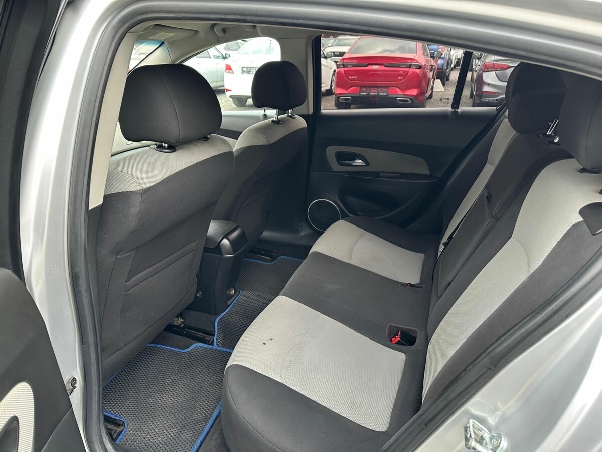 Б/У Шевроле Круз 2012 года. Фото: #5