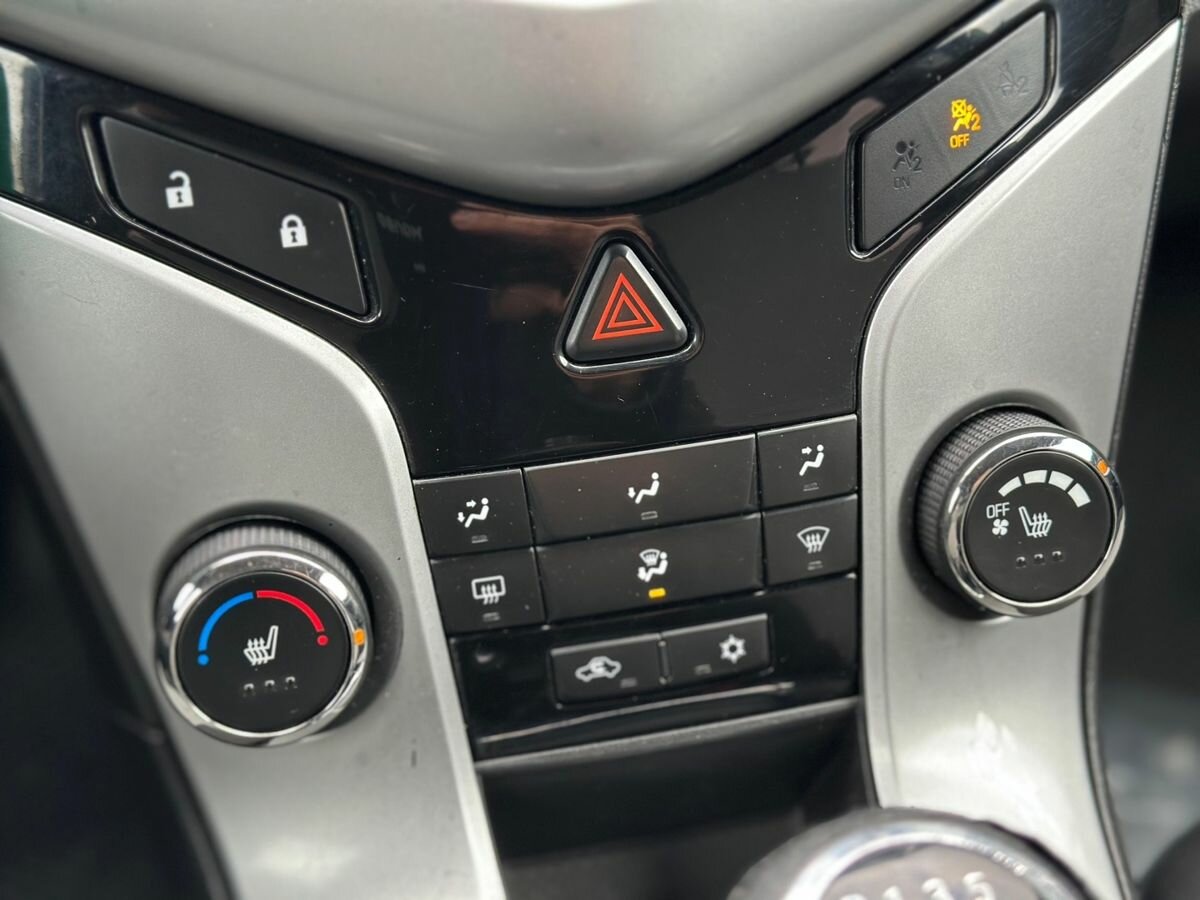 Б/У Шевроле Круз 2012 года. Фото: #10