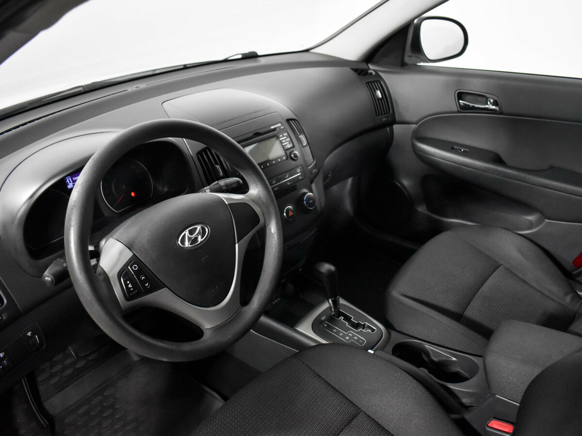 Б/У Хендай ай30 2011 года. Фото: #6