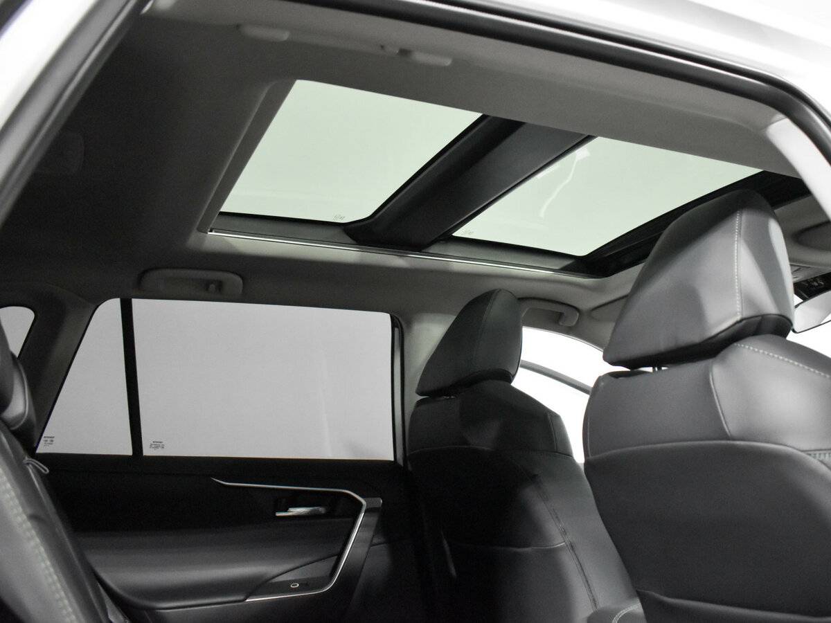 Б/У Тойота Рав4 2024 года. Фото: #13