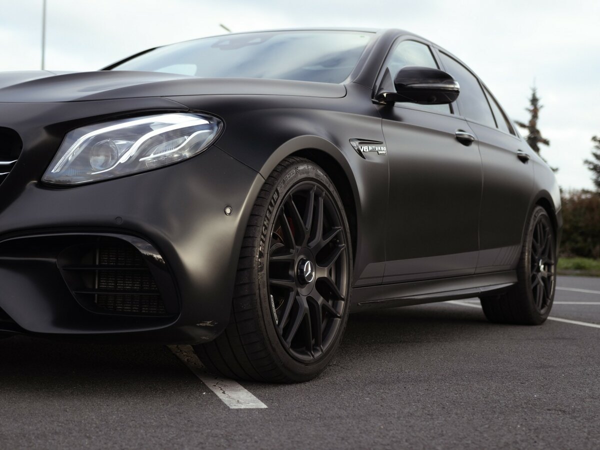 Б/У Мерседес-Бенц Е-Класс АМГ 2017 года. Фото: #4